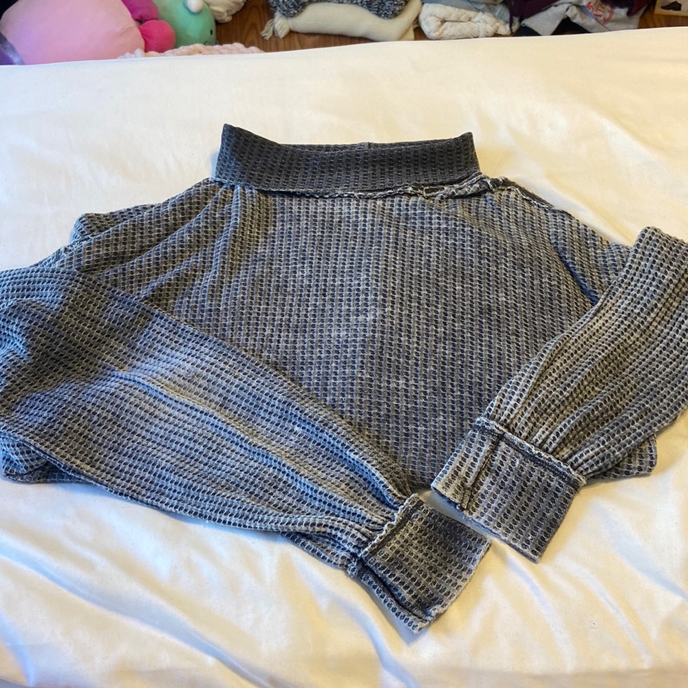 true craft distressed gray turtleneck